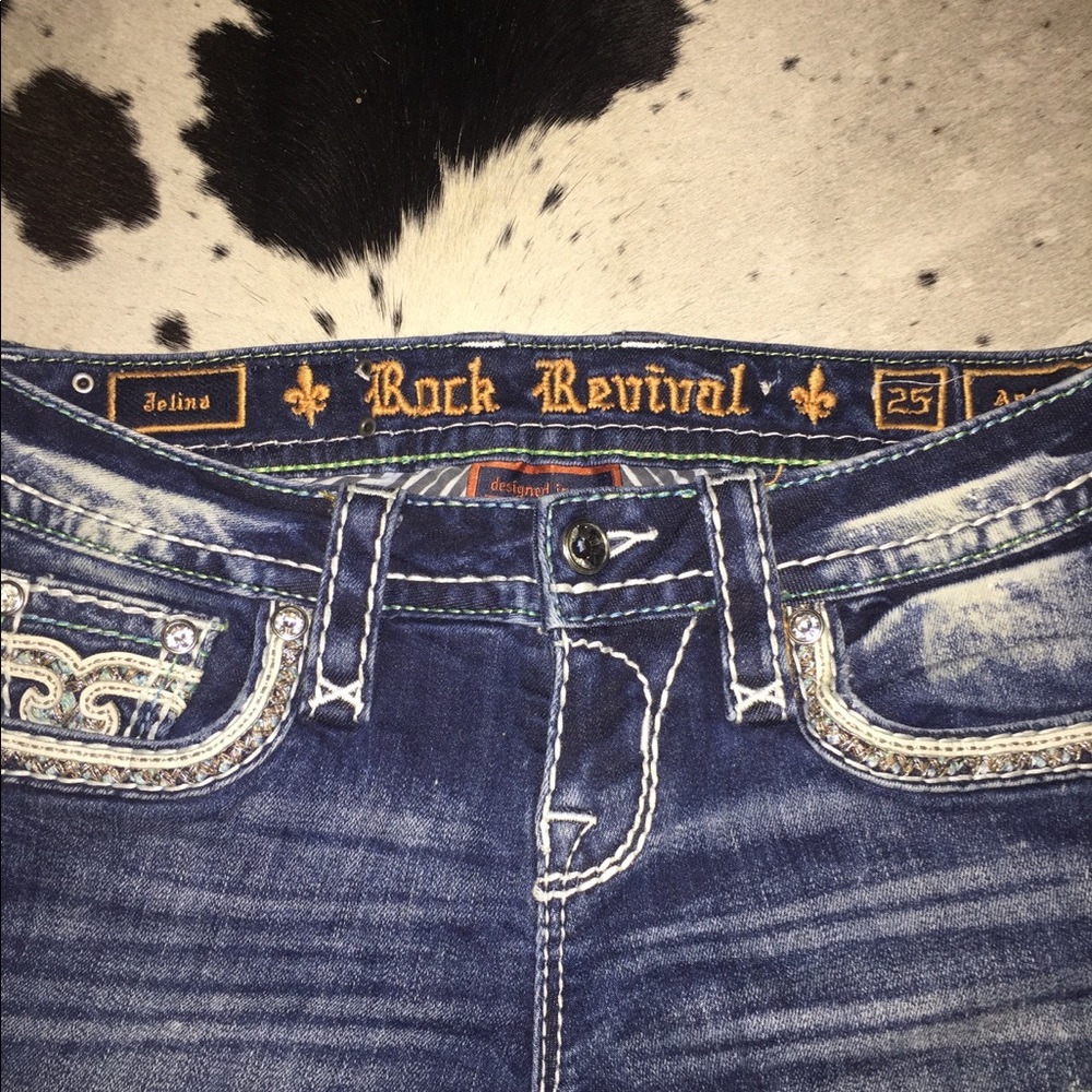 Rock Revival Ankle Jeans - Picture 4 of 5